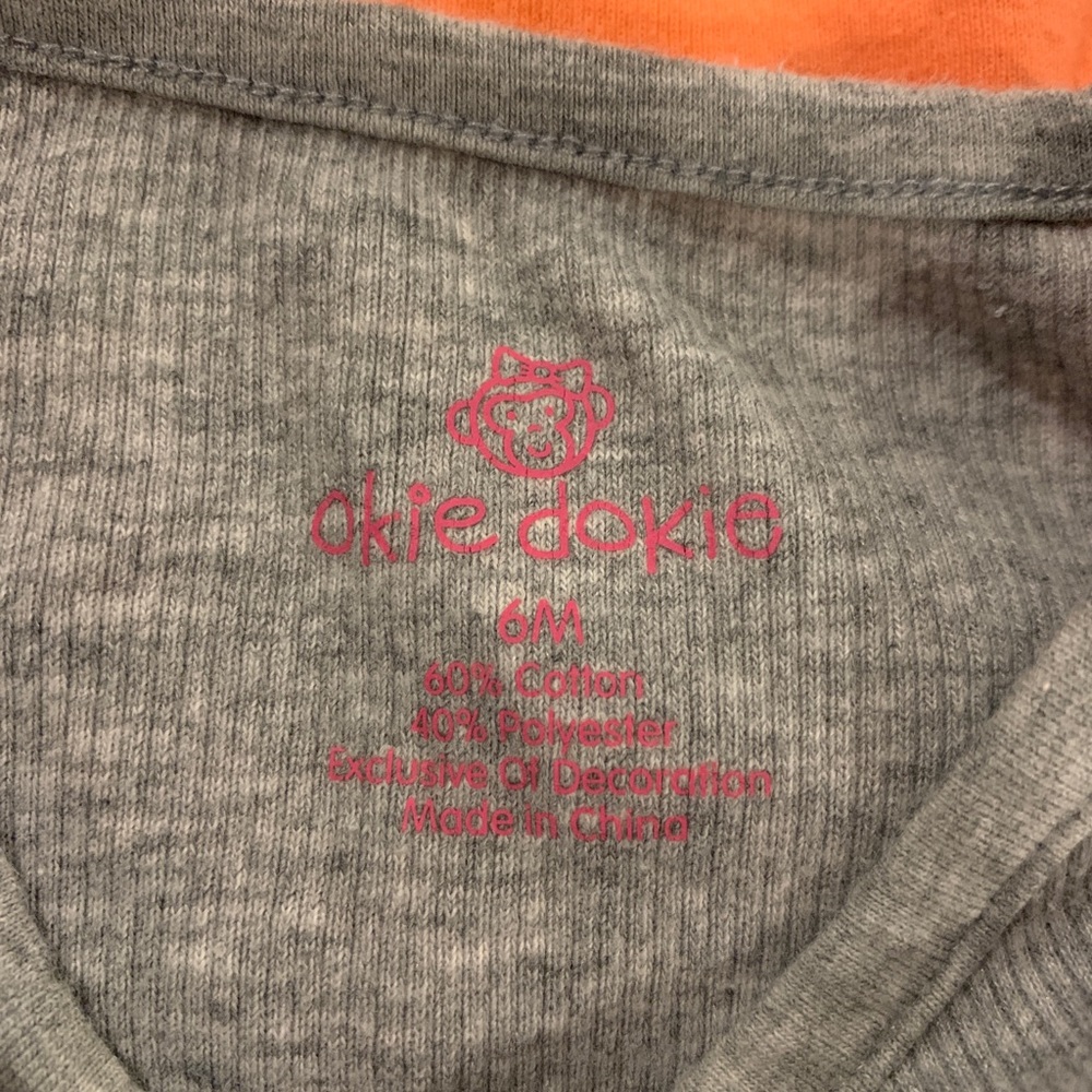 Girls 6mo Long Sleeve Onesie Bodysuits - Picture 5 of 9